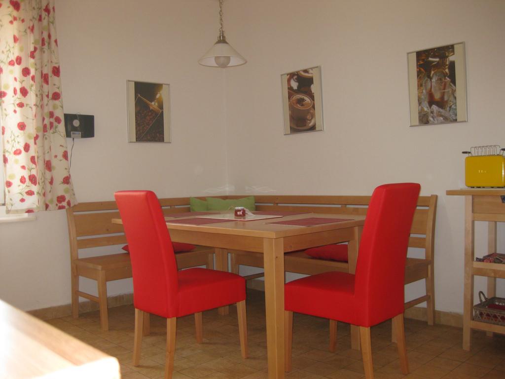 St. Leonhard Apartment *